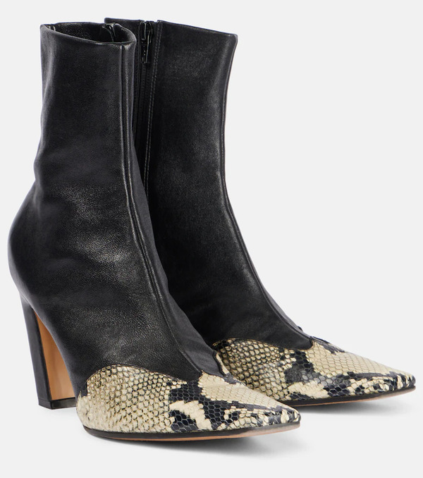  Khaite Khaite Nevada Leather Ankle Boots 
