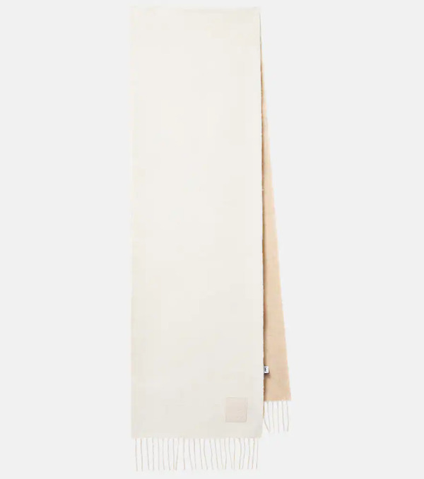  Loewe Loewe Wool And Cashmere Scarf 