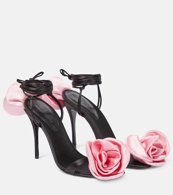  Magda Butrym Magda Butrym Floral-applique Sandals 