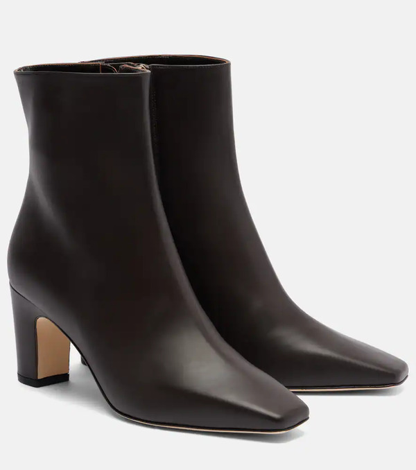  Manolo Blahnik Manolo Blahnik Ofaralo 70 Leather Ankle Boots 