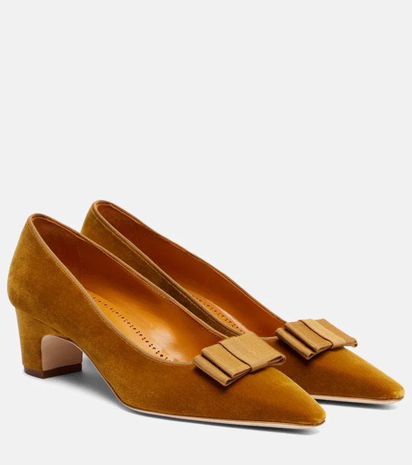  Manolo Blahnik Manolo Blahnik Reador 50 Velvet Pumps 
