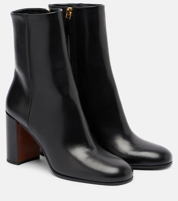  Prada Prada Logo Leather Ankle Boots 