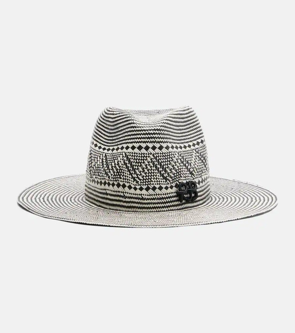  Ruslan Baginskiy Ruslan Baginskiy Logo Hat 
