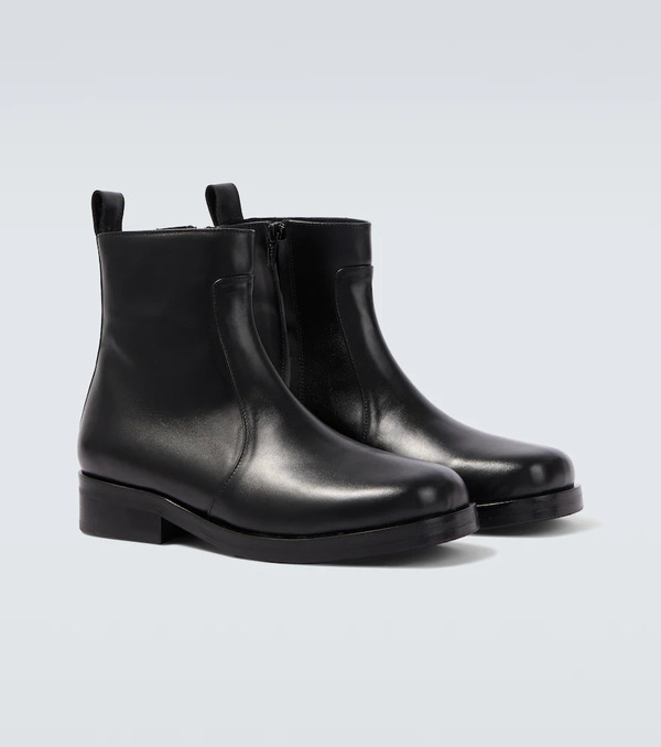  Studio Nicholson Studio Nicholson Square Leather Ankle Boots 