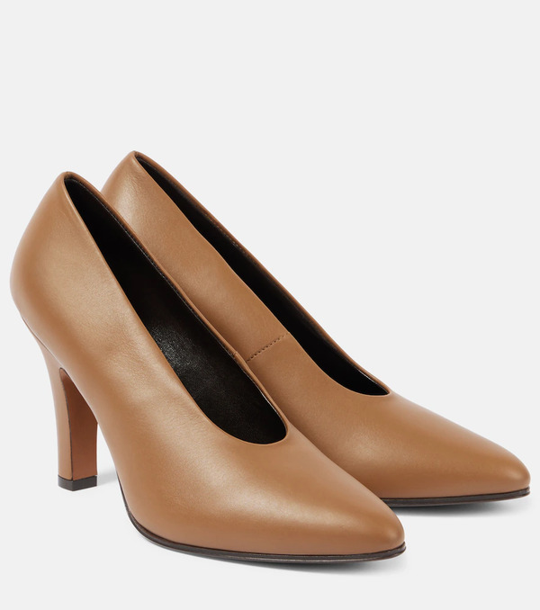  The Row The Row Prudens Leather Pumps 
