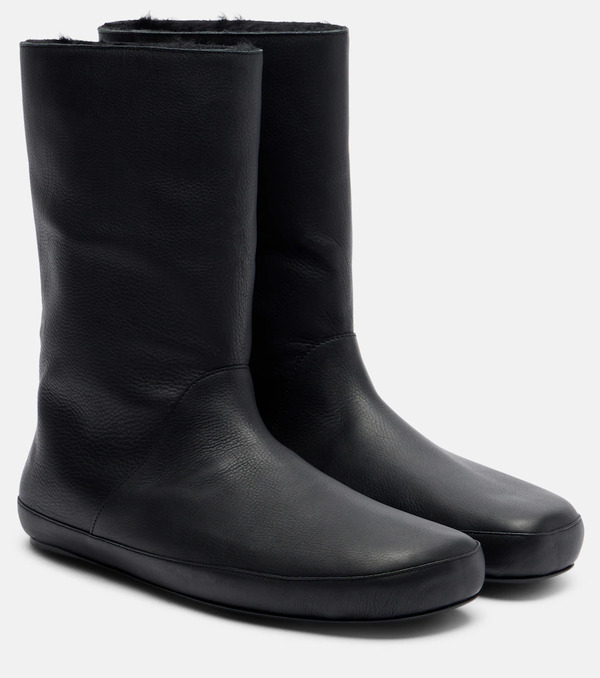  The Row The Row Toni Shearling-lined Leather Ankle Boots 