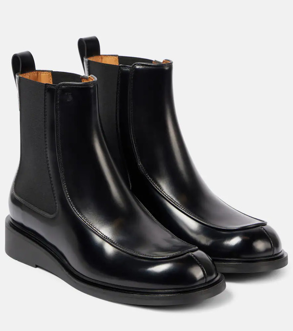  Tod's Tod's Leather Chelsea Boots 