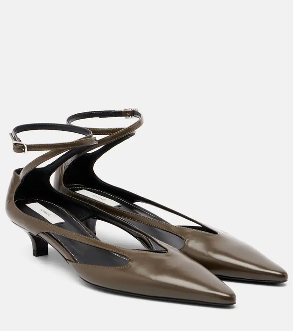  Toteme Toteme Cutout Leather Pumps 