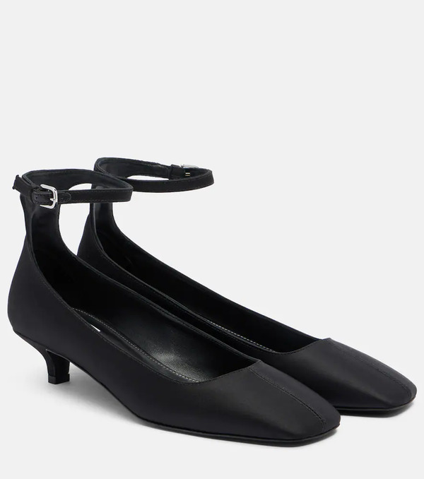  Toteme Toteme Satin Pumps 