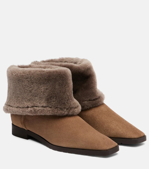  Toteme Toteme Shearling-lined Suede Ankle Boots 