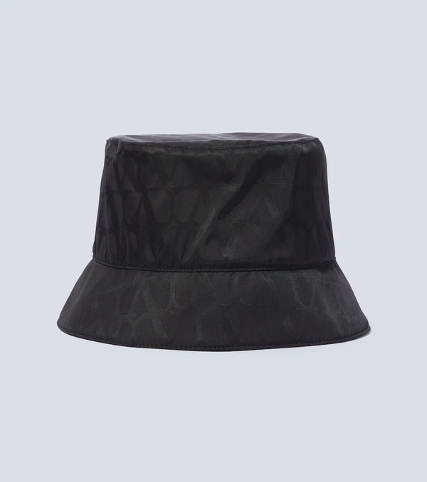  Valentino Garavani Valentino Garavani Reversible Bucket Hat 