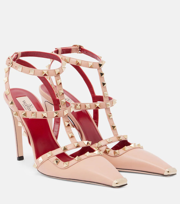 Valentino Garavani Valentino Garavani Rockstud Leather Pumps 