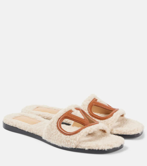  Valentino Garavani Valentino Garavani Vlogo Cutout Slides 
