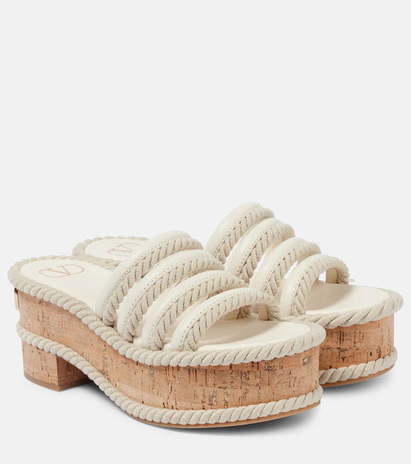  Valentino Garavani Valentino Garavani Vlogo Summerblocks Leather Platform Mules 