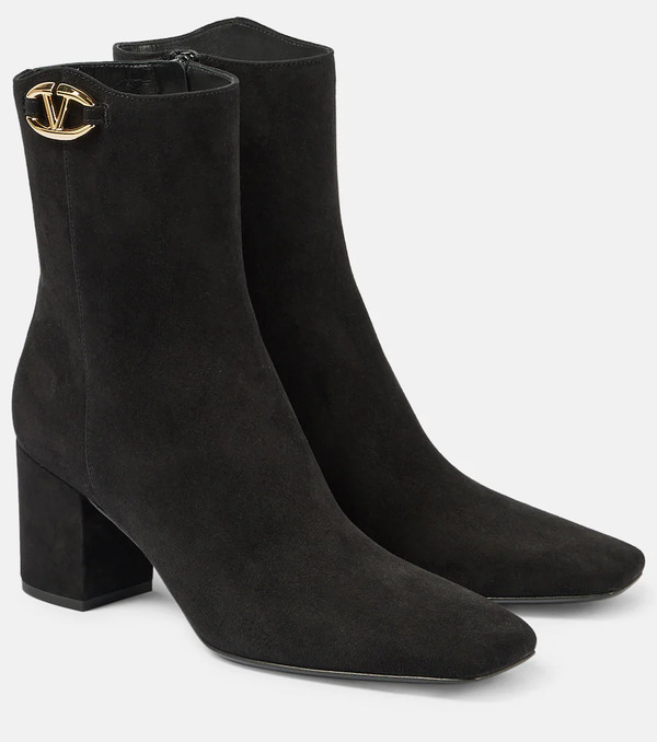  Valentino Garavani Valentino Garavani Vlogo The Bold Edition Suede Booties 