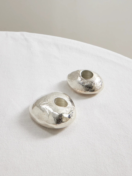  Alighieri   The Floating Pebble Set Of Two Silver Plated Candlesticks   One Size 