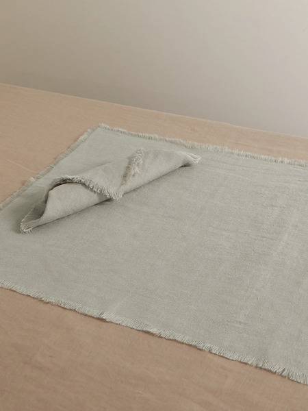  Brunello Cucinelli   Frayed Linen Placemat And Napkin Set   Light Gray 