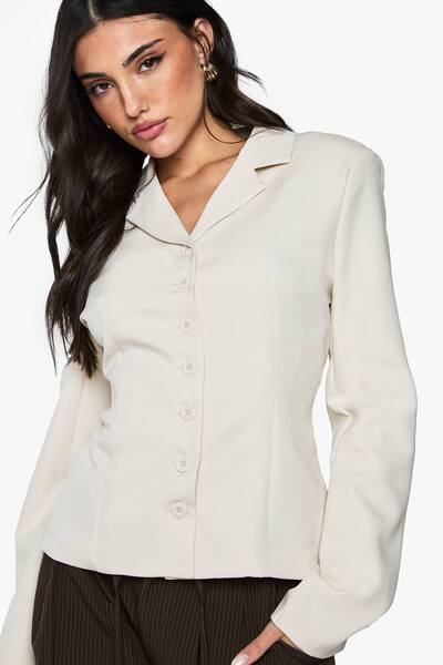  Boohoo Button Detail Fitted Cinched Blazer, Ecru 