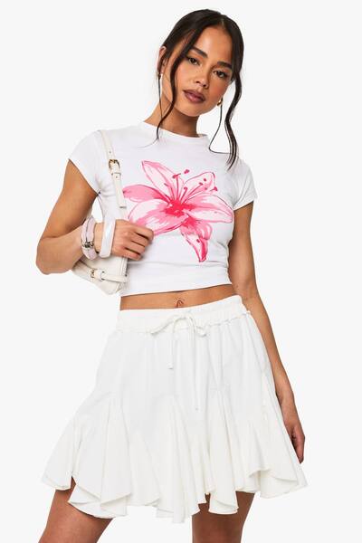  Boohoo Large Flower Fitted T-shirt, White 