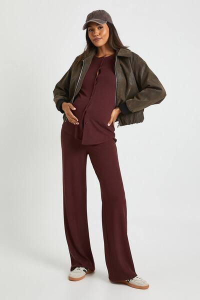  Boohoo Maternity Soft Knit Button Cardigan Sweater & Wide Leg Trouser, Chocolate 