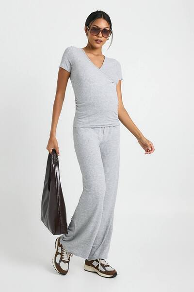  Boohoo Maternity Soft Rib Wrap Top & Trouser Lounge Set, Grey 
