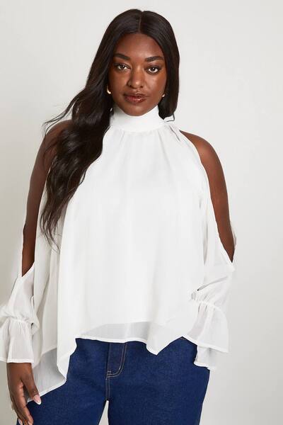  Boohoo Plus Chiffon Halterneck Long Sleeve Draped Blouse, Ecru 
