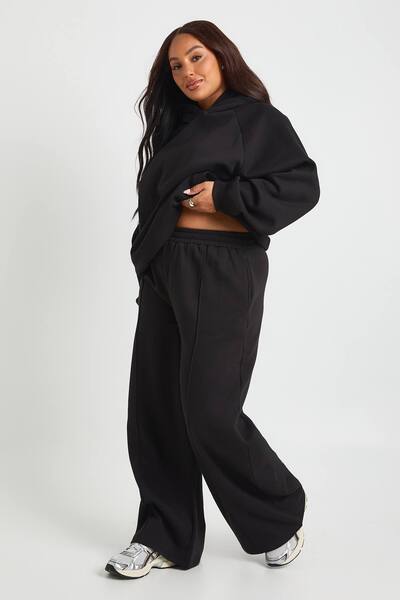  Boohoo Plus Core Basic Pintuck Detail Straight Leg Jogger, Black 