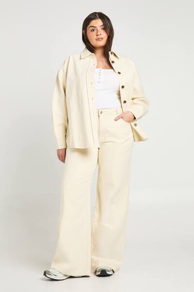  Boohoo Plus Denim Ecru Wide Leg Jean 