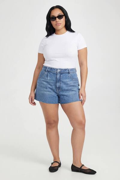  Boohoo Plus Flippy Wide Leg Denim Short, Mid Wash 