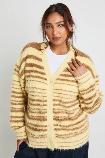  Boohoo Plus Fluffy Knit Oversized Boyfriend Cardigan Sweater, Orange 