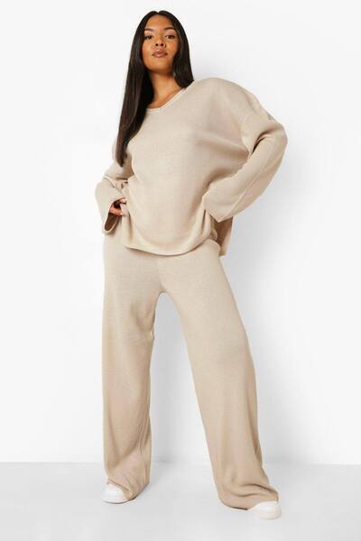  Boohoo Plus Knitted V Neck Side Split Trouser Set, Stone 