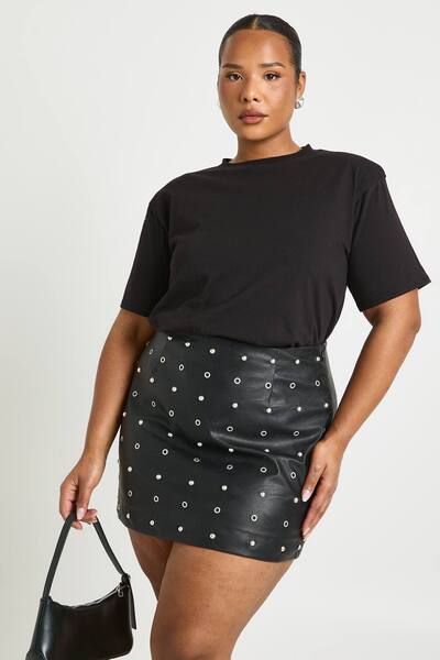  Boohoo Plus Shoulder Pad Knot Detail T-shirt, Black 