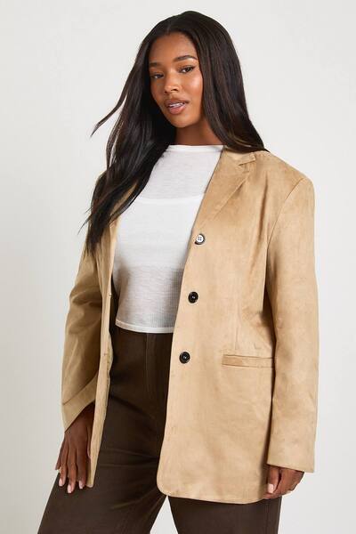  Boohoo Plus Slouchy Suede Boyfriend Blazer, Camel 