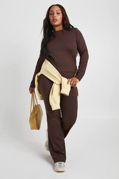  Boohoo Plus Super Soft High Waist Flared Legging, Coffee 