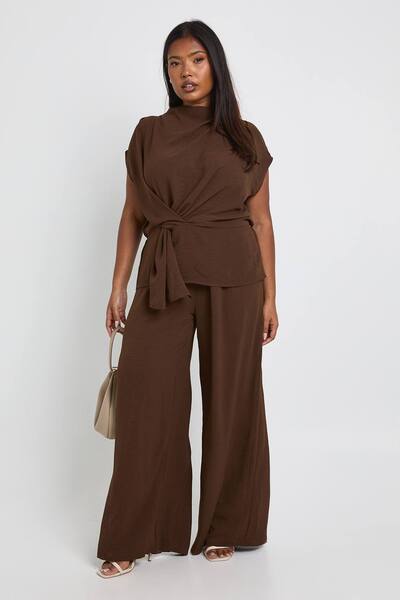  Boohoo Plus Woven Drape Blouse & Trouser Co-ord, Chocolate 