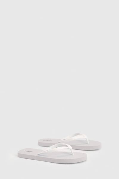  Boohoo Round Toe Flip Flops, White 