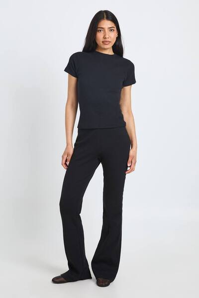  Boohoo Tall Basic Rib Flared Legging, Black 