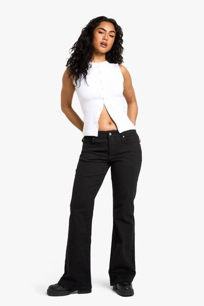  Boohoo The Low Waist Bootcut Jean, Black 