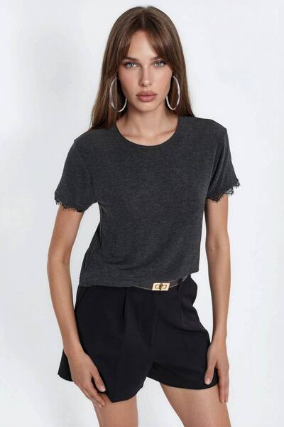  Busem Accessory Detailed Crew Neck T-shirt, Charcoal 
