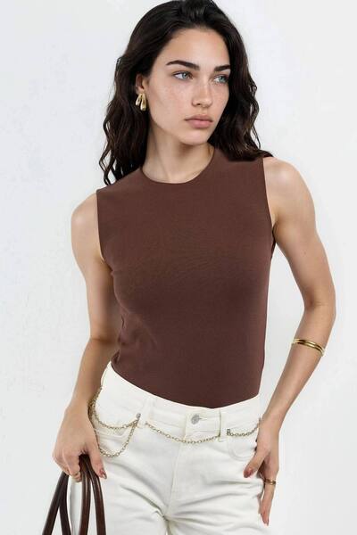  Busem Crew Neck Sleeveless Solid Top, Brown 