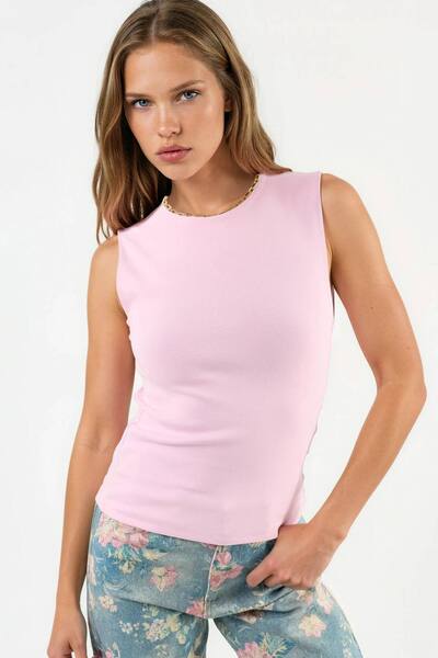  Busem Crew Neck Sleeveless Solid Top, Pale Pink 