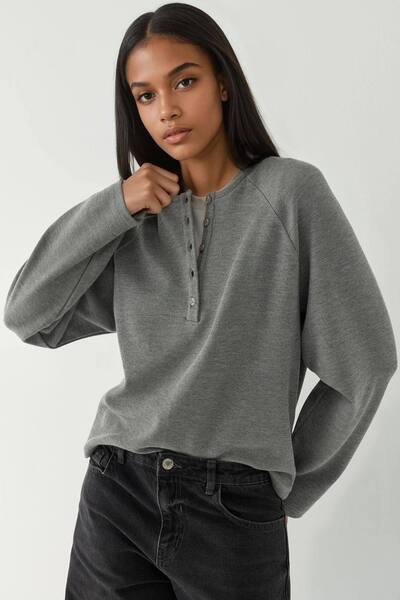  Hiccup Relaxed Pattern Half Placket Buttoned Basic Long Sleeve T-shirt, Grey 