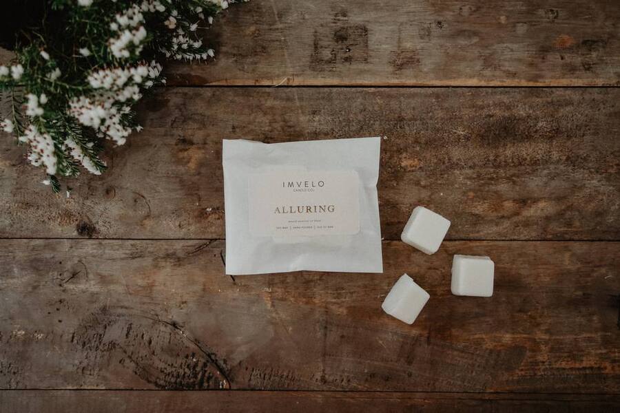  Imvelo Candle Co Essential Oil Wax Melts - Alluring, White 
