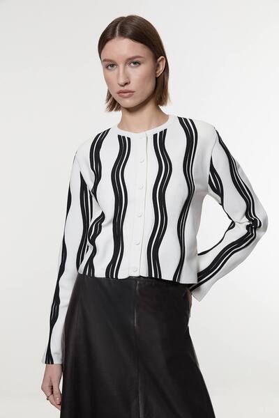  Karenmillen Contrast Wave Knit Jacket With Fringing, White 