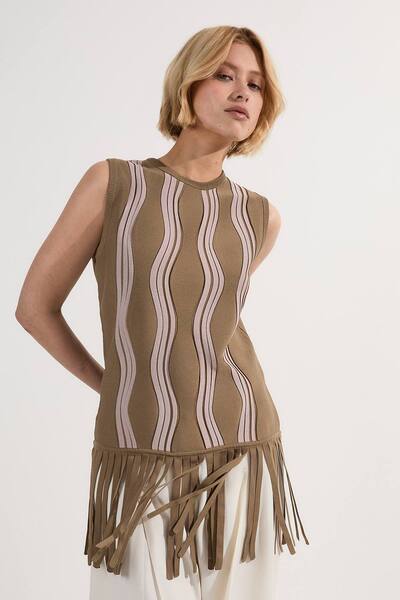  Karenmillen Contrast Wave Knit Top With Fringing, Olive 