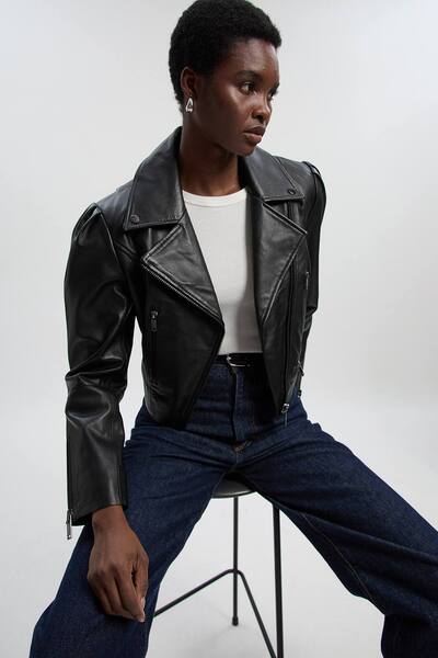  Karenmillen Leather Strong Shoulder Crop Biker Jacket, Black 