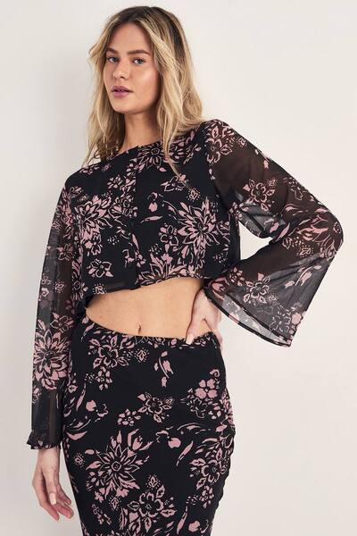  Nastygal Floral Button Through Cropped Fluted Sleeve Top, Black 