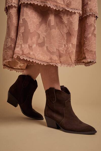  Oasis Amber Real Suede Western Ankle Boots, Chocolate 