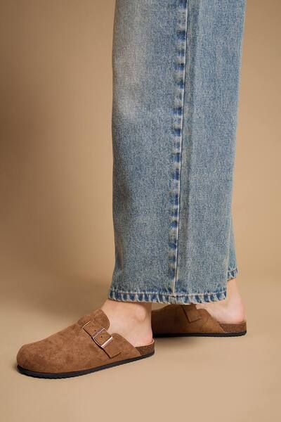  Oasis Jack Faux Suede Closed Toe Footbed Mules, Tan 