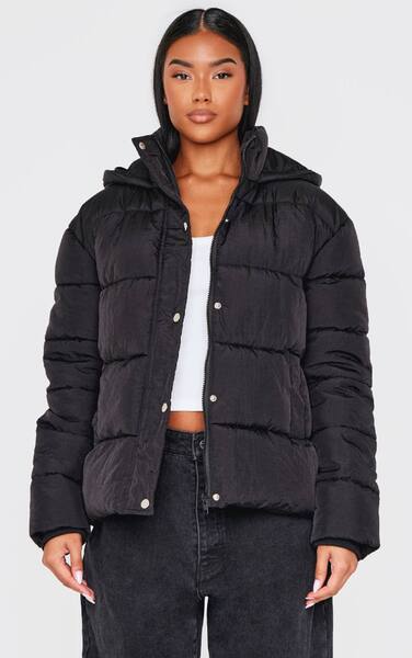  Prettylittlething Black Hooded Puffer Jacket 